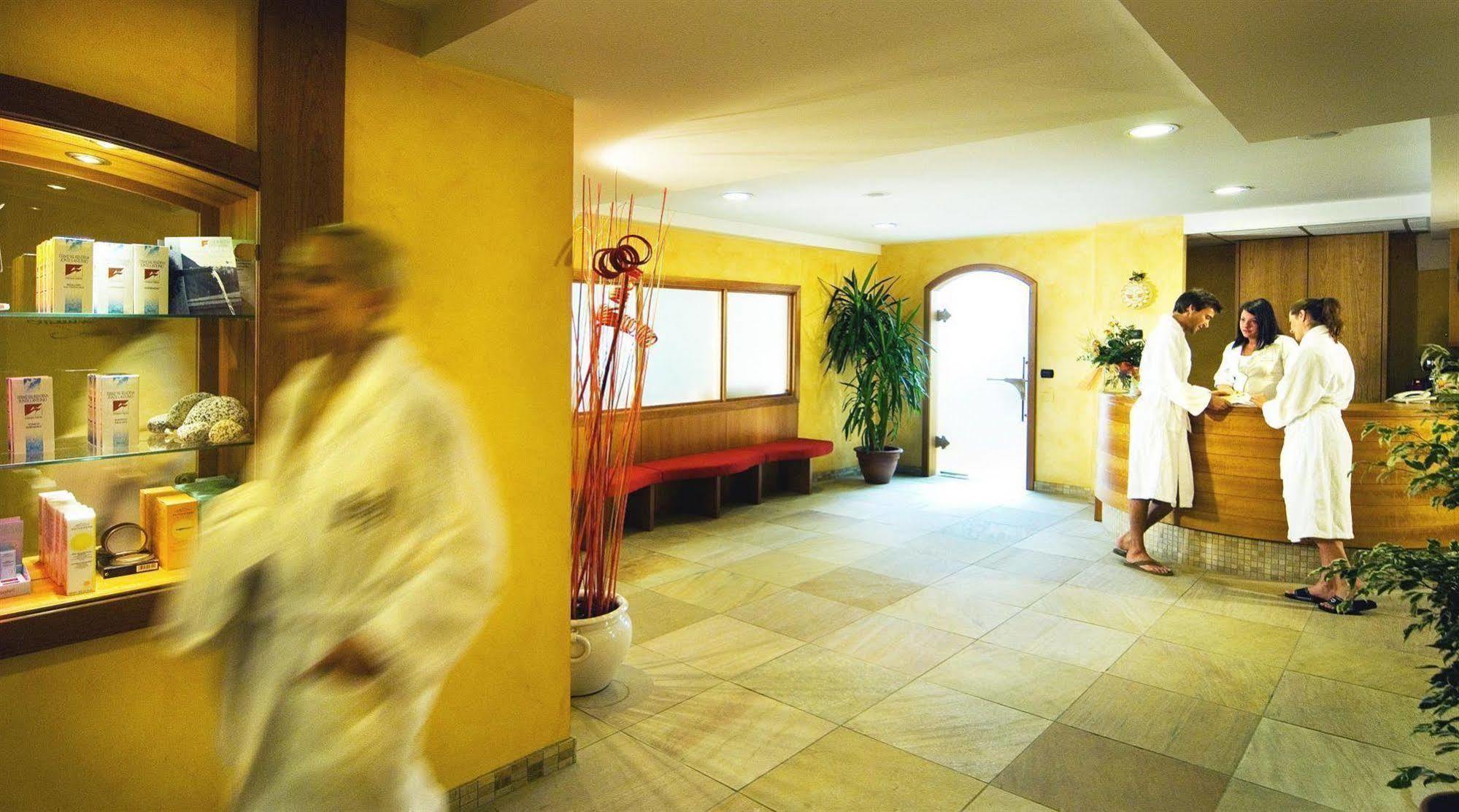 Carlo Magno Hotel Spa Resort Madonna Exteriér fotografie