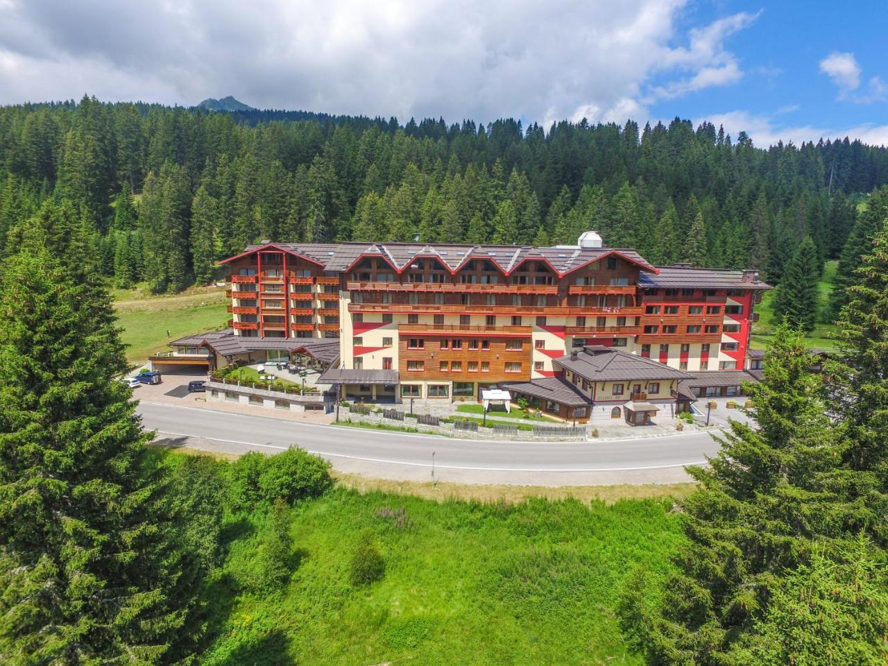 Carlo Magno Hotel Spa Resort Madonna Exteriér fotografie